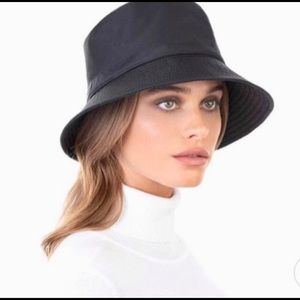 🌷HP🌷🆕 Trendy Black Bucket Hat